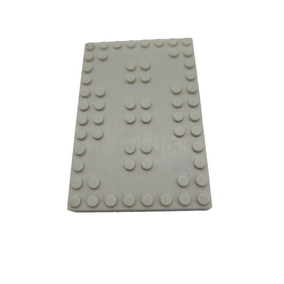 Mega Blocks Pyrates 3676 Smuggler's Fort Replacement Parts Peices - Picture 6 of 7